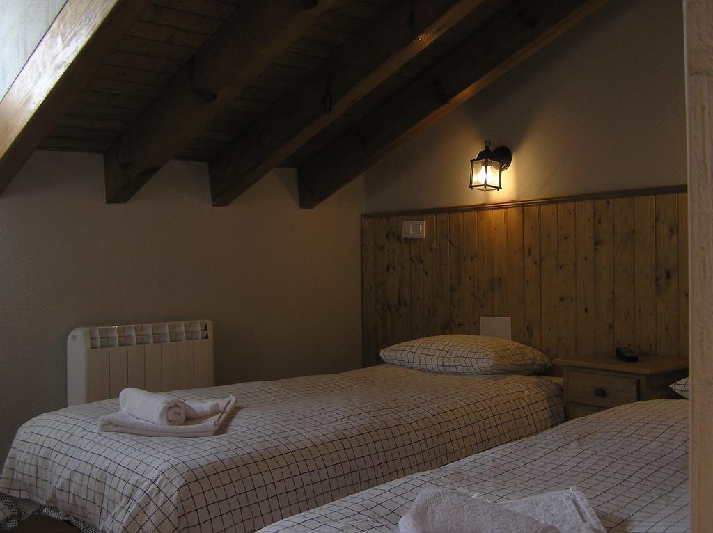 Hostal Rural Las Cuatro Calles San Martín del Pimpollar Eksteriør bilde