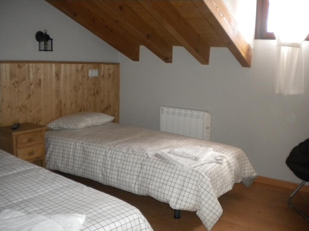 Hostal Rural Las Cuatro Calles San Martín del Pimpollar Rom bilde